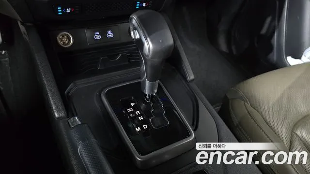 KG_Mobility_Ssangyong Rexton — Фото автомобиля 6
