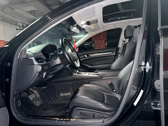 Honda Accord — Фото автомобиля 4