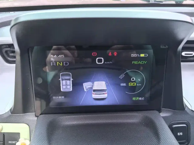 Wuling Hongguang Mini EV — Фото автомобиля 7