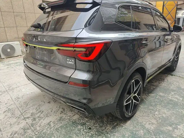 Roewe RX5 — Фото автомобиля 7
