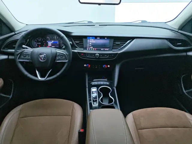 Buick Regal — Фото автомобиля 12