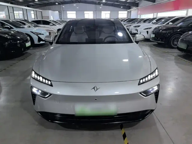 Dongfeng eπ 007 — Фото автомобиля 2