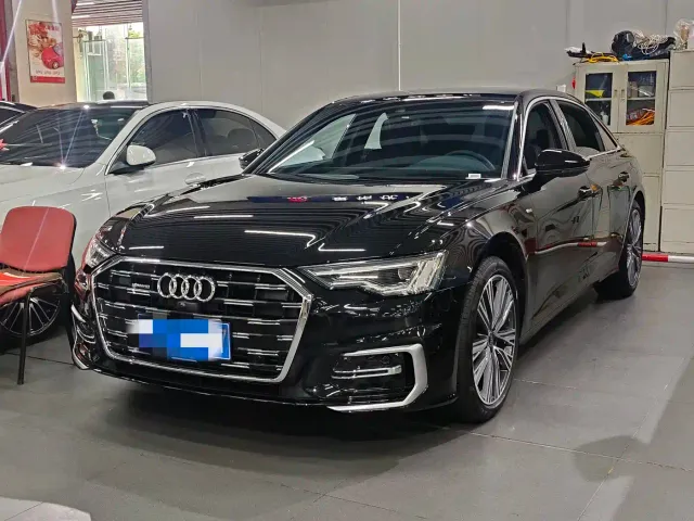 Фотография автомобиля — Audi A6L