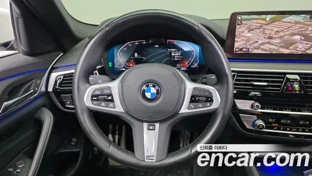 BMW 5-Series — Фото автомобиля 13