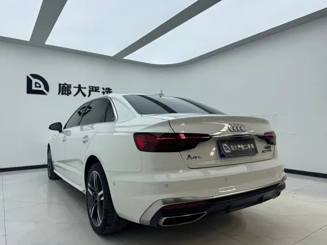 Audi A4L — Фото автомобиля 5