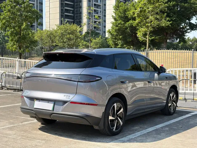 BYD Sealion 06 — Фото автомобиля 4