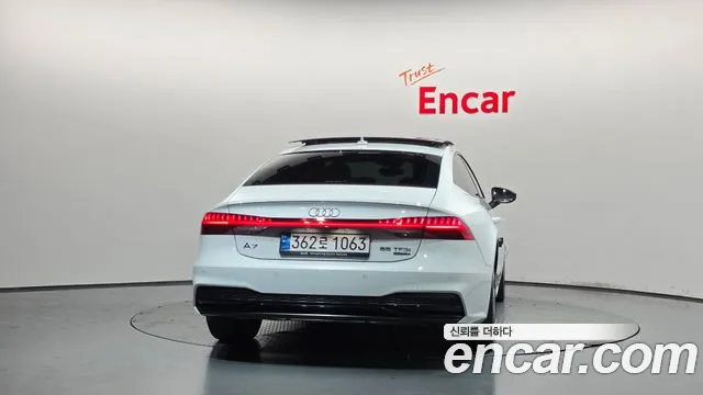 Audi A7 4K — Фото автомобиля 4