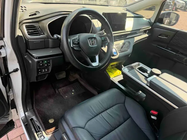 Honda Elysion — Фото автомобиля 8