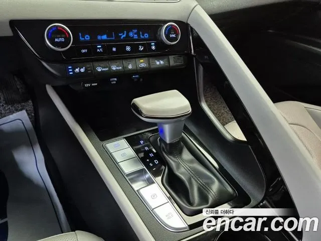 Hyundai Avante CN7 — Фото автомобиля 12