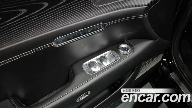Genesis G90 Бензин 3.5 турбо AWD — Фото автомобиля 26