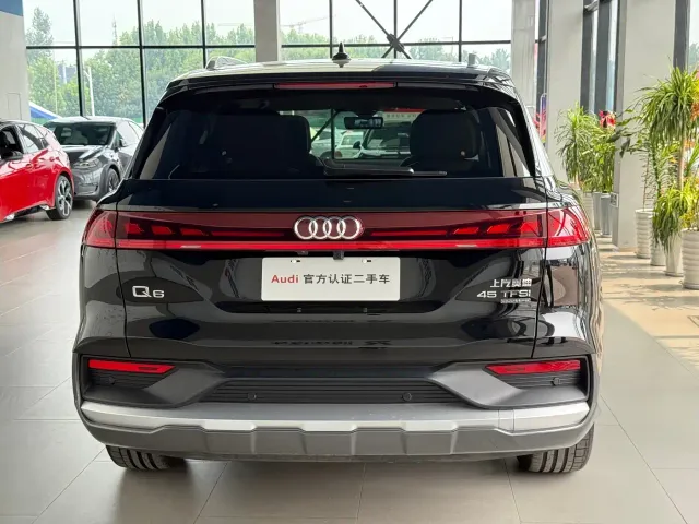 Audi Q6 — Фото автомобиля 4