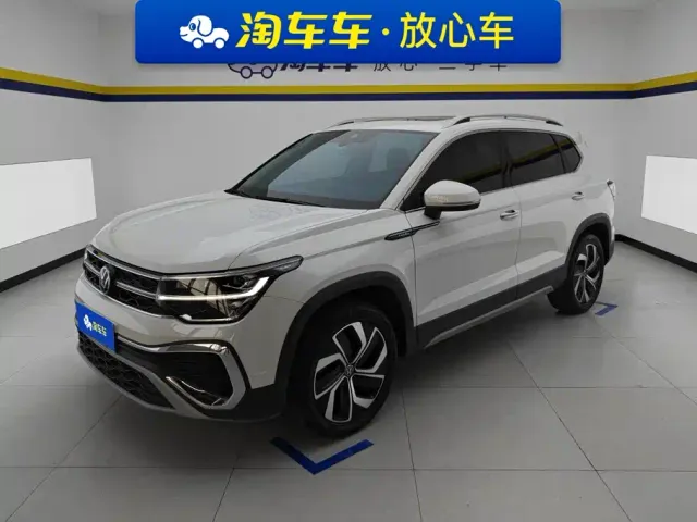 Фотография автомобиля — Volkswagen Tharu