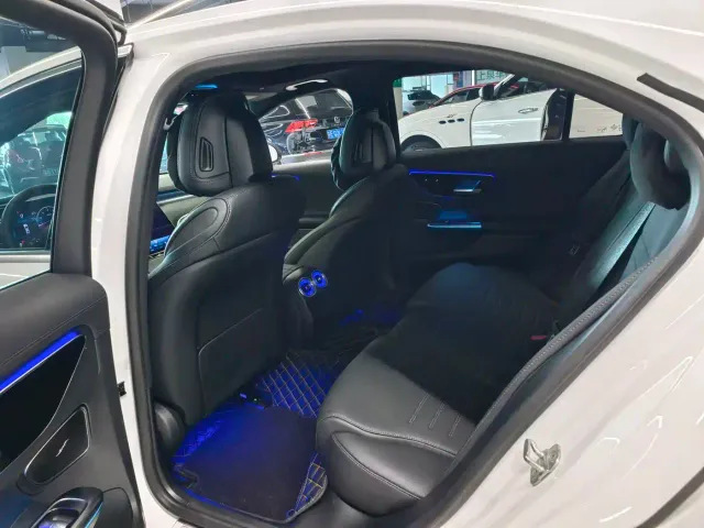 Mercedes-Benz C-Class — Фото автомобиля 8