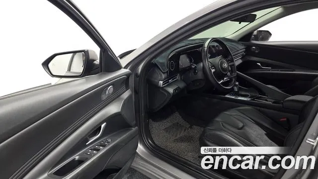 Hyundai AVANTE Новый Avante (CN7) — Фото автомобиля 10