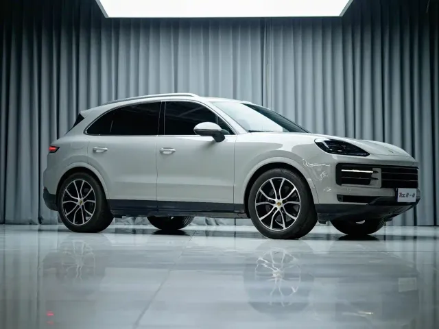 Porsche Cayenne — Фото автомобиля 5
