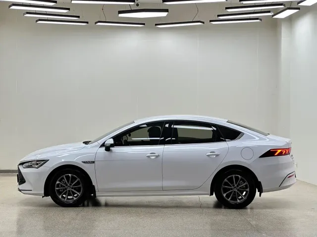 BYD Qin PLUS — Фото автомобиля 7