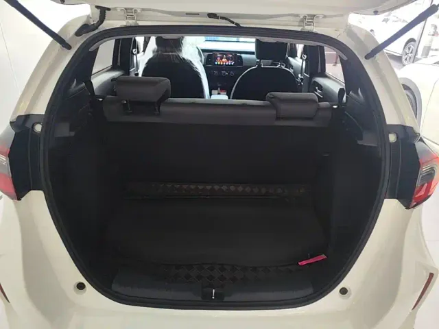 Honda Fit — Фото автомобиля 14