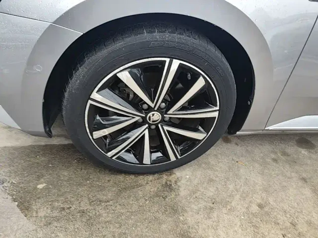 Skoda Superb — Фото автомобиля 22