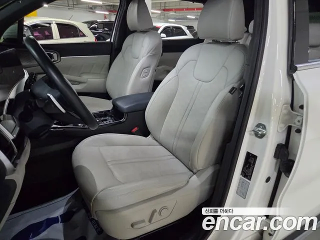 Kia Sorento — Фото автомобиля 10