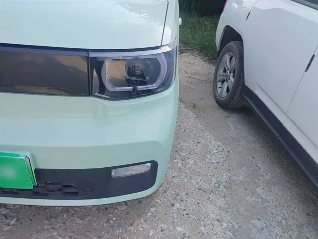 Wuling Hongguang Mini EV — Фото автомобиля 23