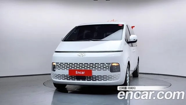Hyundai Staria Staria L3.5 Инвалидная коляска Подъёмник/Slope — Фото автомобиля 3