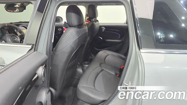 MINI Cooper — Фото автомобиля 17