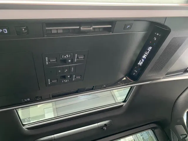 Toyota Vellfire — Фото автомобиля 22