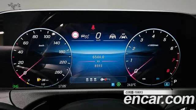 Mercedes-Benz E-Class — Фото автомобиля 8