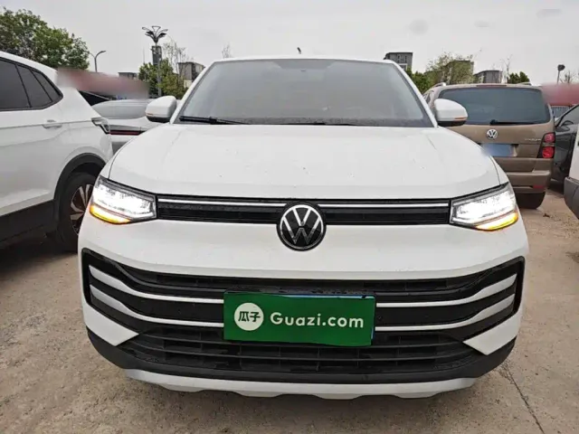 Volkswagen Tharu — Фото автомобиля 2