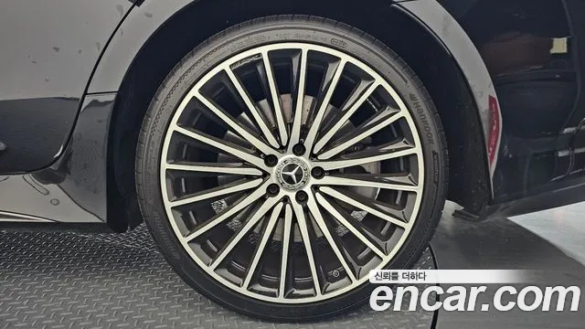 Mercedes-Benz CLS-Class — Фото автомобиля 19