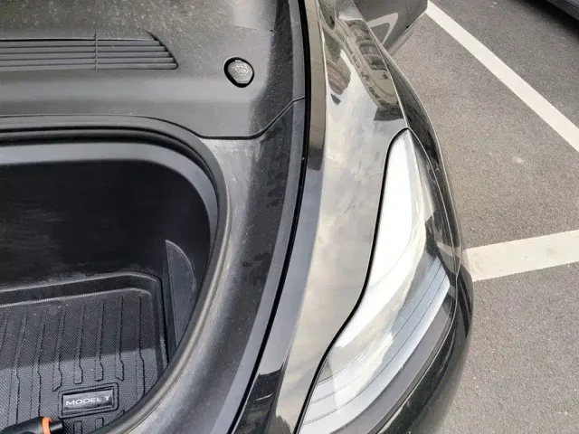 Tesla Model Y — Фото автомобиля 20
