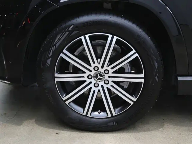 Mercedes-Benz GLE-Class — Фото автомобиля 28