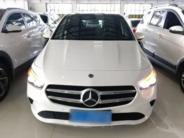 Mercedes-Benz B-Class — Фото автомобиля 2