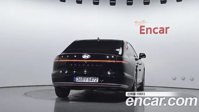 Hyundai Grandeur GN7 — Фото автомобиля 4