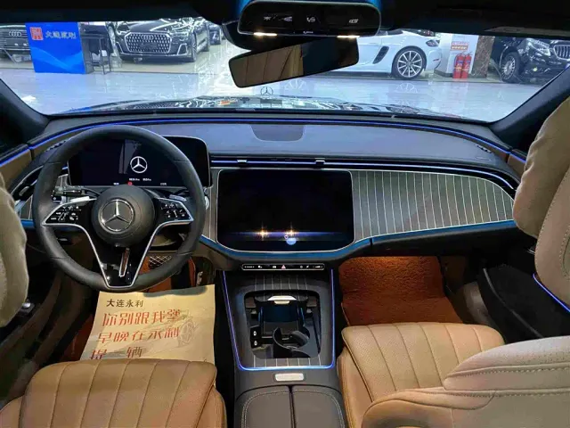 Mercedes-Benz E-Class — Фото автомобиля 8