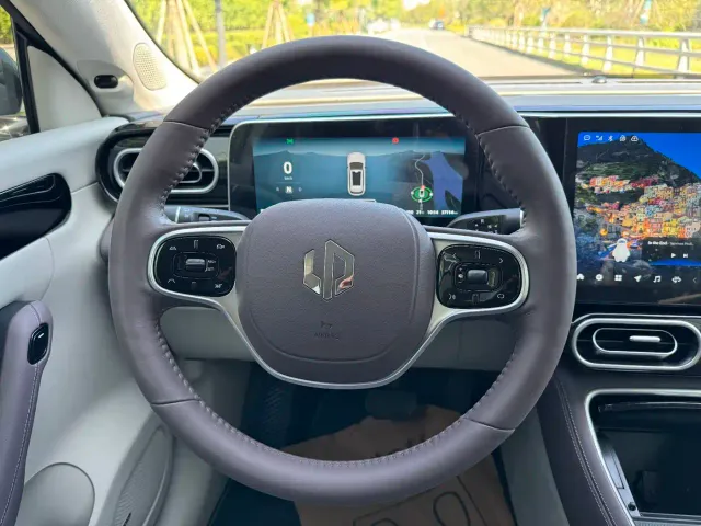 Leapmotor C11 — Фото автомобиля 16