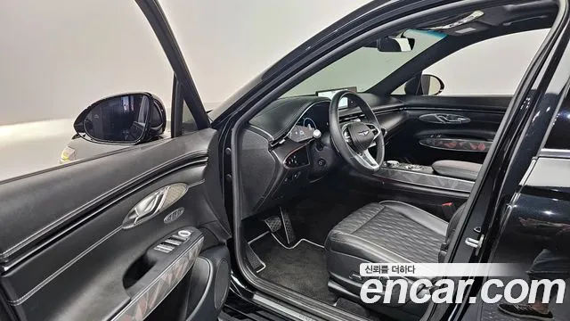 Genesis GV70 2.5T Бензин 2WD — Фото автомобиля 11
