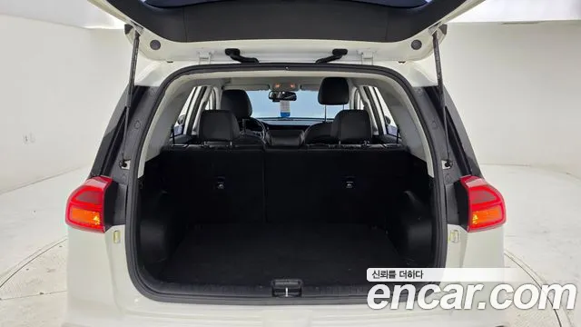 Kia Niro — Фото автомобиля 17