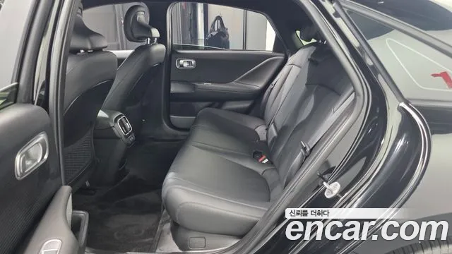 Hyundai Ioniq 6 — Фото автомобиля 18