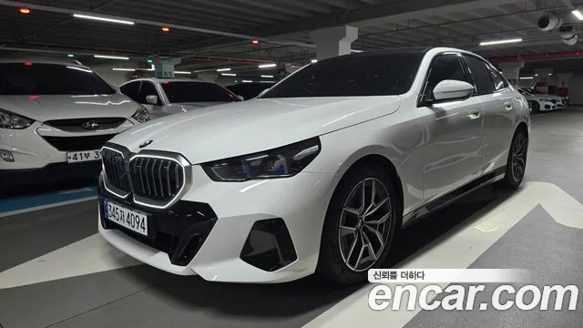 Фотография автомобиля — BMW 5 Series G60
