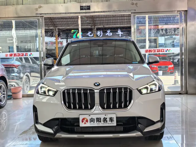 BMW X1 — Фото автомобиля 2