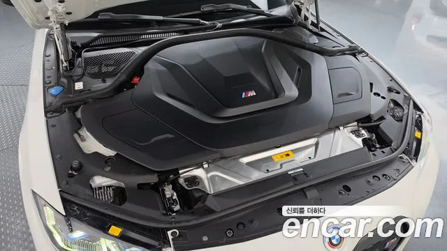 BMW i4 — Фото автомобиля 6