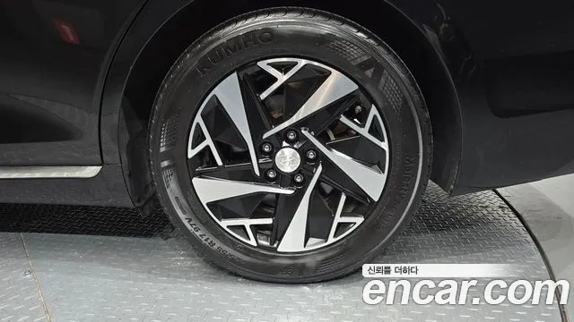 Hyundai Grandeur (New) Hybrid — Фото автомобиля 6