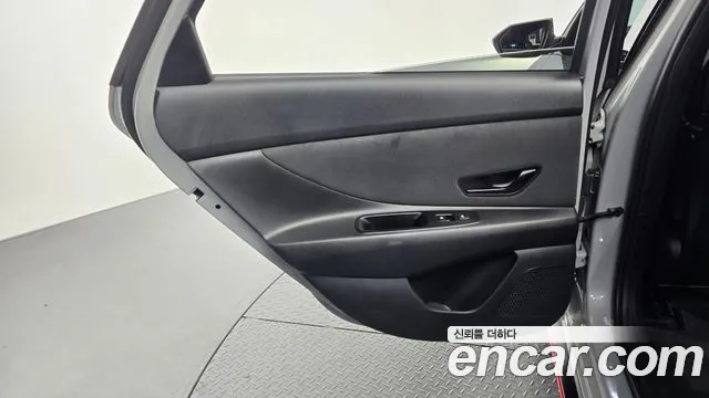 Hyundai Avante CN7 — Фото автомобиля 14