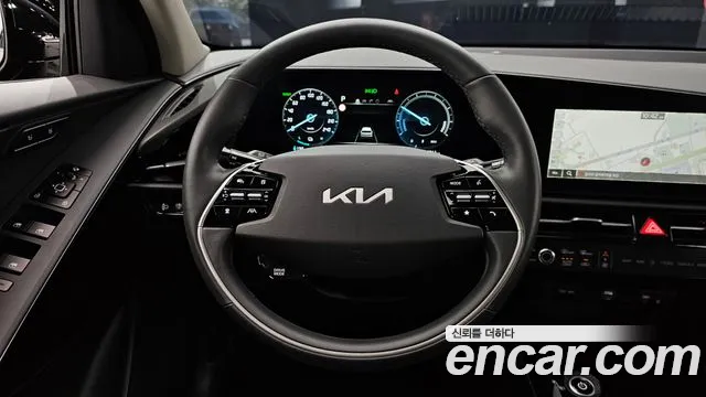 Kia Niro Niro (New) — Фото автомобиля 13