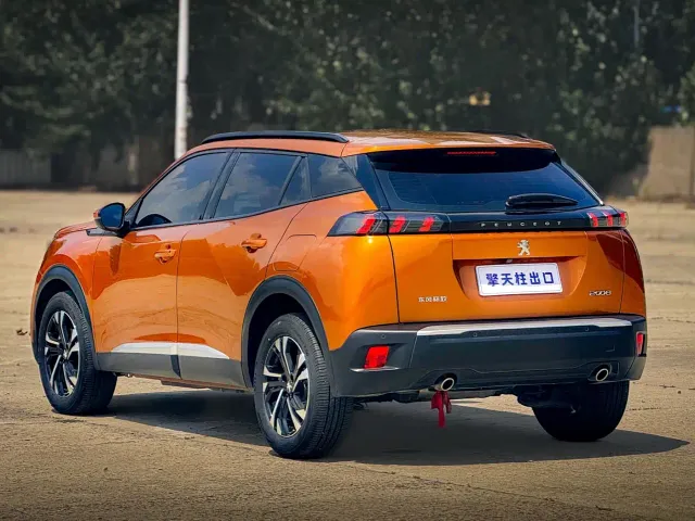 Peugeot 2008 — Фото автомобиля 4