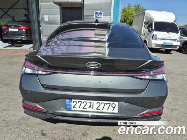 Hyundai Avante CN7 — Фото автомобиля 3