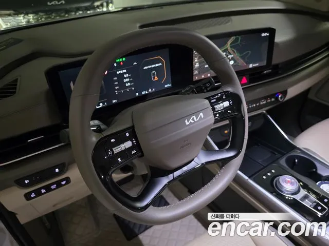 Kia Carnival Generation 4 — Фото автомобиля 8