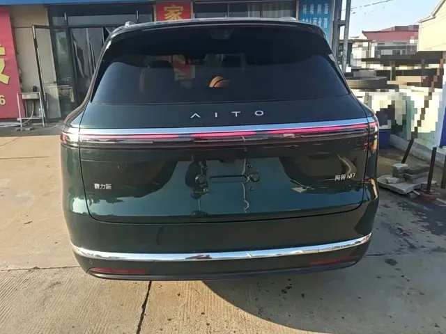 Aito M7 — Фото автомобиля 10