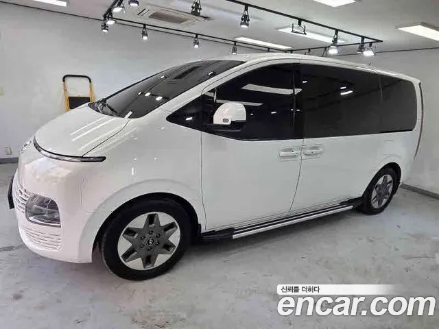 Hyundai Staria — Фото автомобиля 3